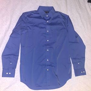 Banana Republic. Non-Iron Classic Fit. Blue. Size Small.